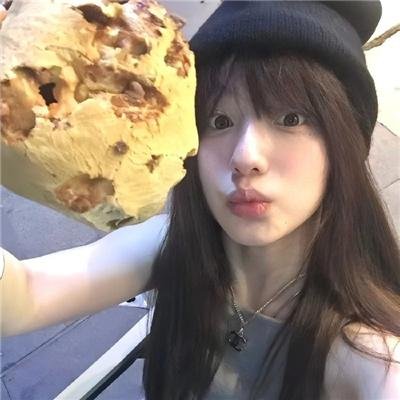 好麻烦,每天都要谈恋爱
